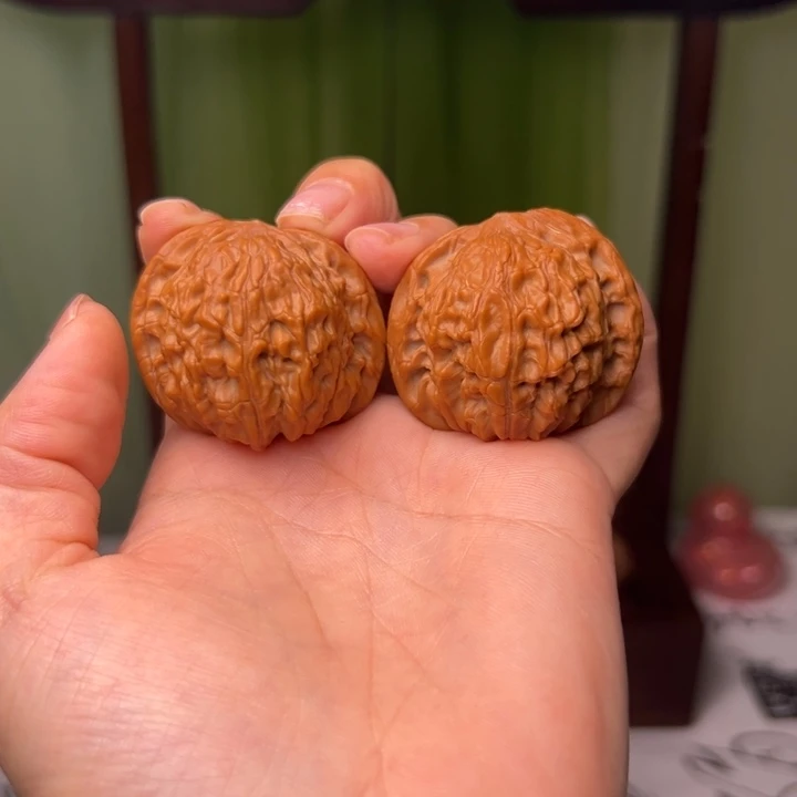 L***N桃核吊坠磨盘40全品