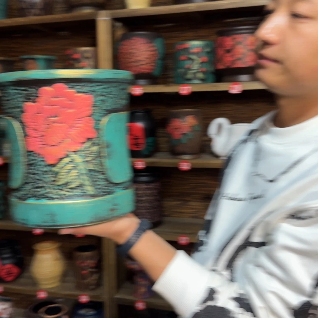 带孔高端浮雕花盆炸炸炸