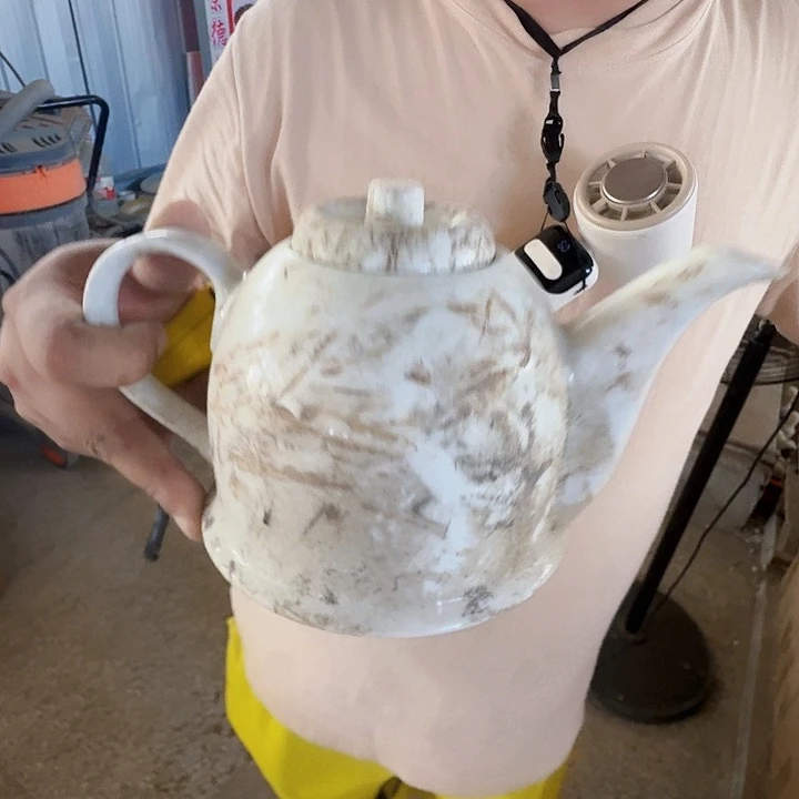 景德镇高温陶瓷老白胎油壶1个