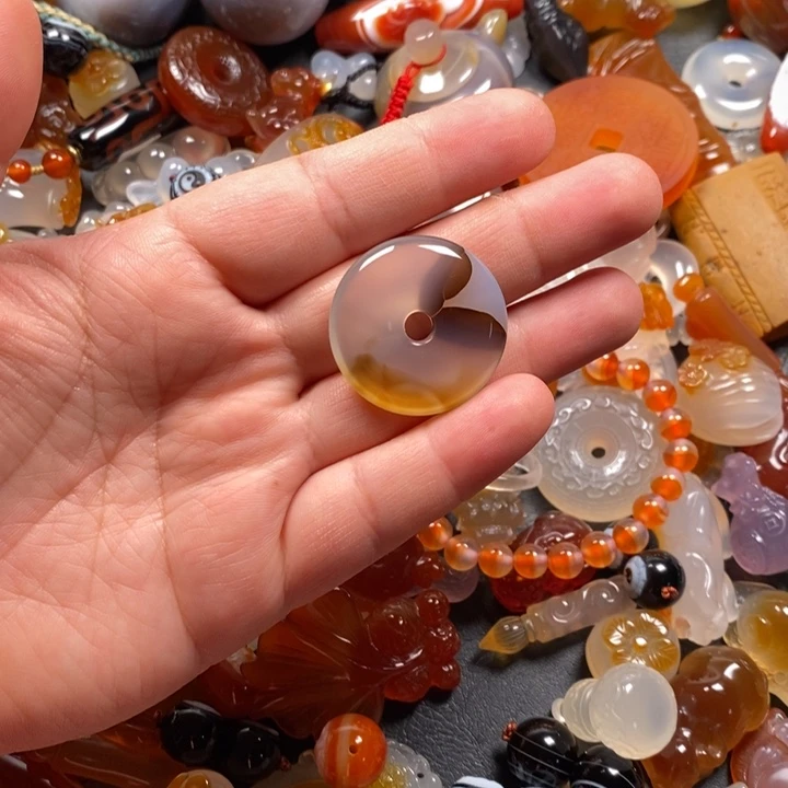 玛瑙/玉髓未镶嵌颈饰