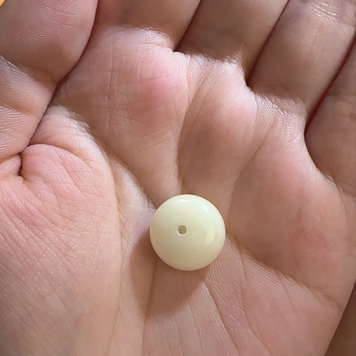 未镶嵌琥珀裸石(****)墩子