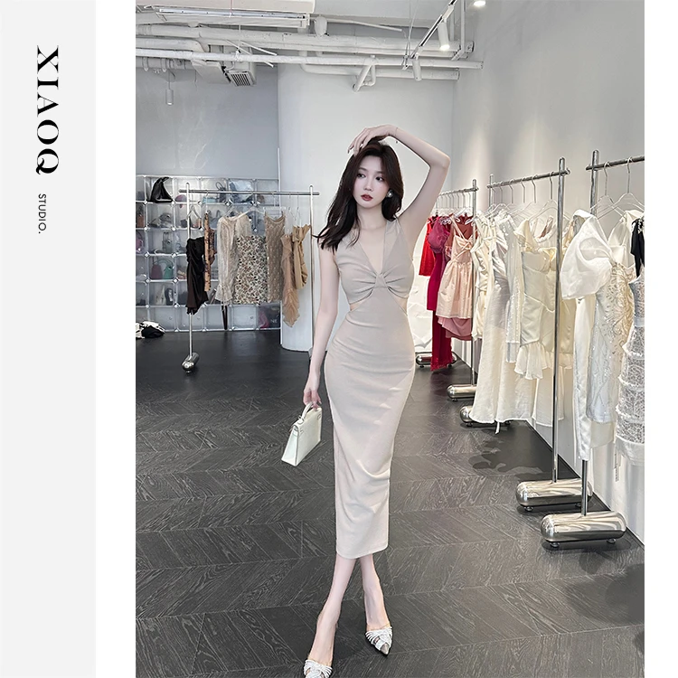 XIAOQ「曲线毕露」深V领立体捏褶腰空修身显瘦极致诱惑连衣裙90514