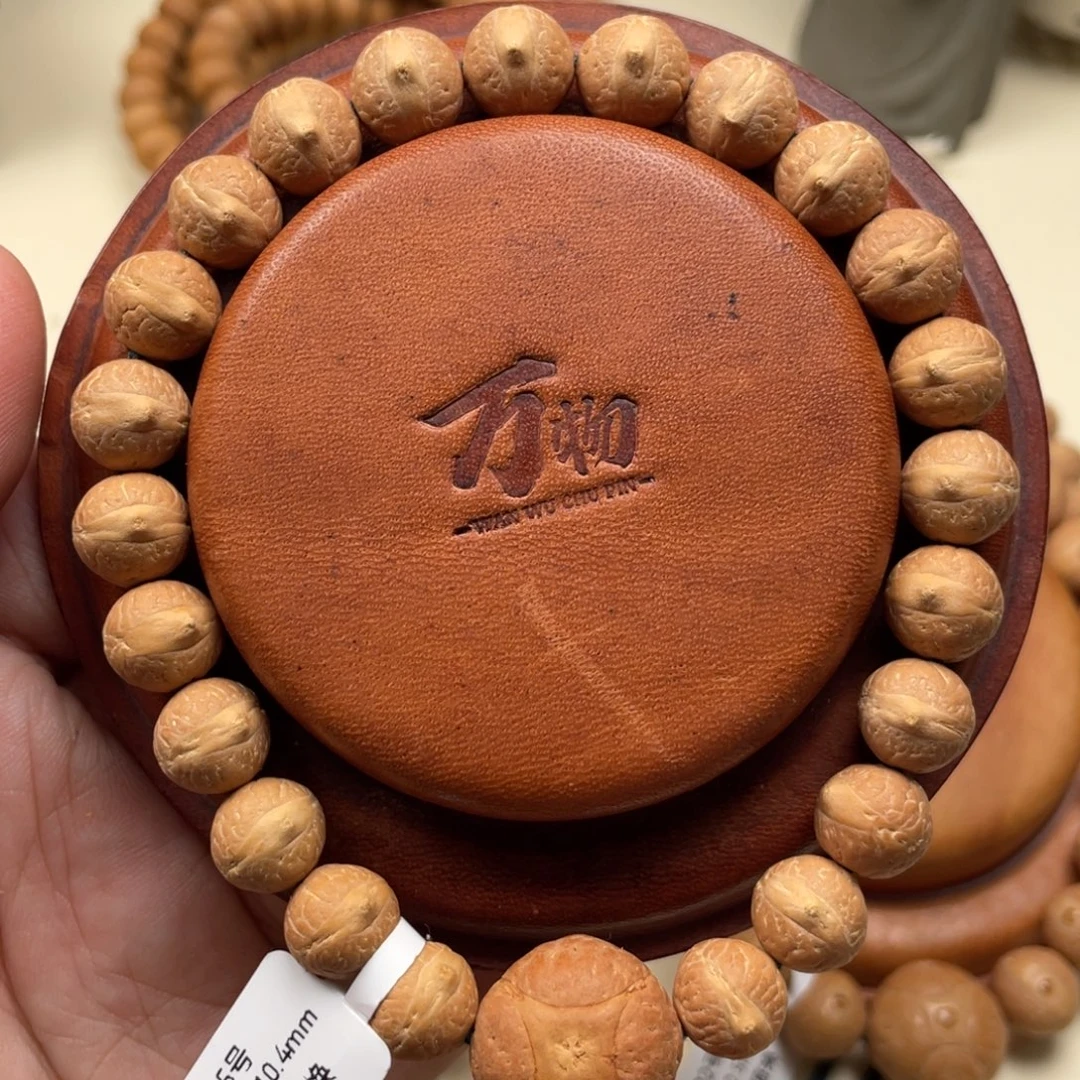 吊坠凤眼菩提实心玉化皮10.2-10.4尺寸左右