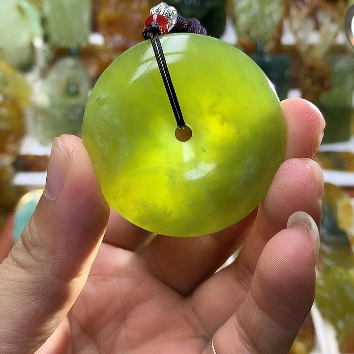 未镶嵌蛇纹石玉珠宝半成品