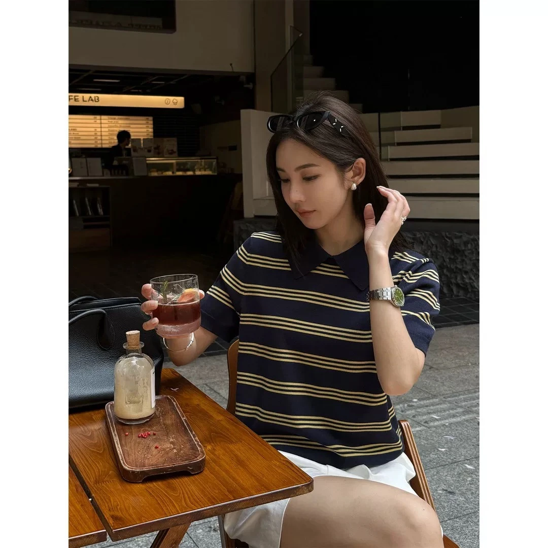 “天丝衫”100%莱赛尔天丝设计感撞色条纹翻领短袖针织上衣