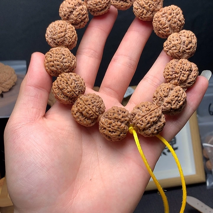 金刚菩提手串蜂窝梅花24mm