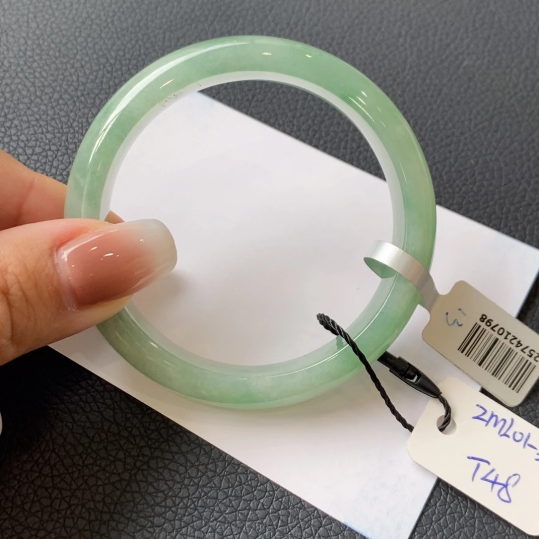 翡翠手镯未镶嵌55-56-57圈口