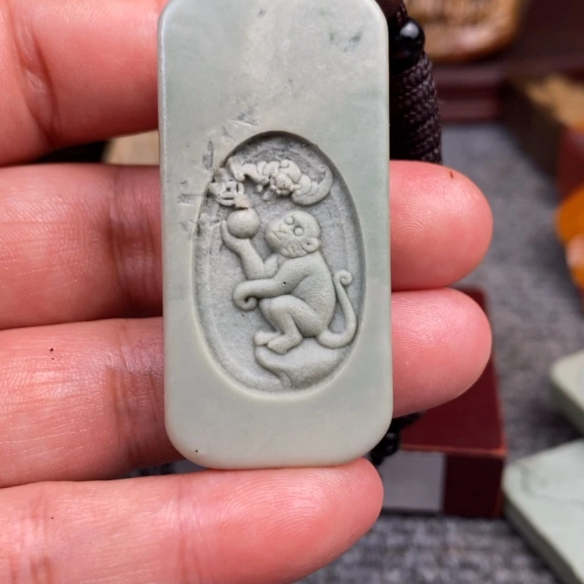 【闪购商品】原石雕刻手把件