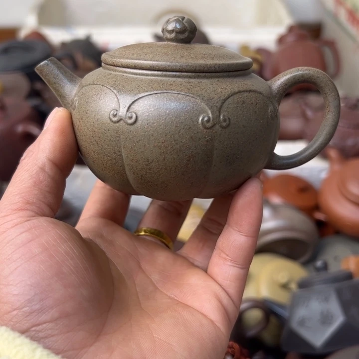 紫砂茶壶底部划痕