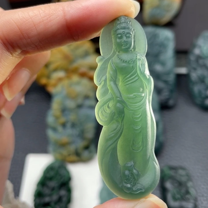 定制翡翠未镶嵌龙王翡翠
