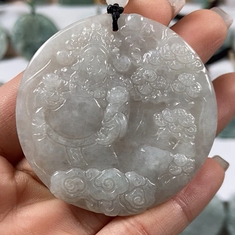 翡翠颈饰未镶嵌财神爷