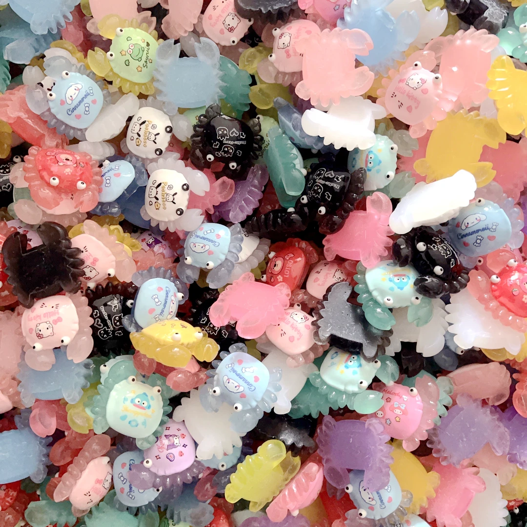 混装三丽鸥螃蟹，diy可爱摆件，微景观卡通夜光小螃蟹 树脂小饰品