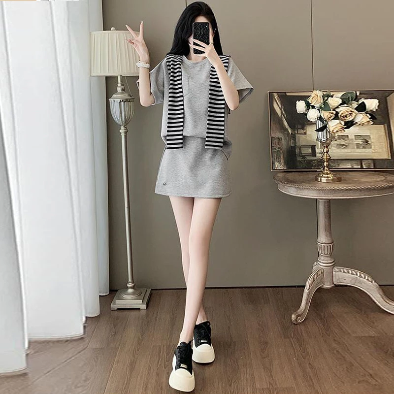 休闲简约学院风套装女2025年夏季新款时尚百搭短袖t恤裤裙两件套