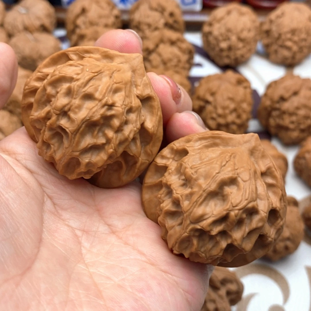 【闪购商品】文玩核桃吊坠45尺大耳朵图图