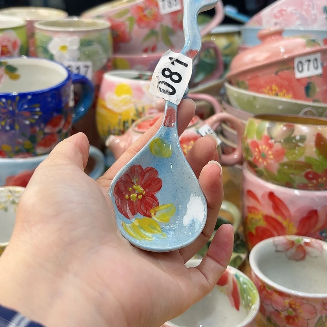 瓷片兔兔盖茨。兔兔