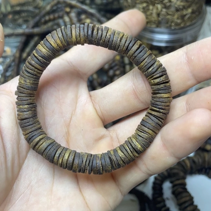 沉香沉香碎屑+0.8片片珠单圈8克加