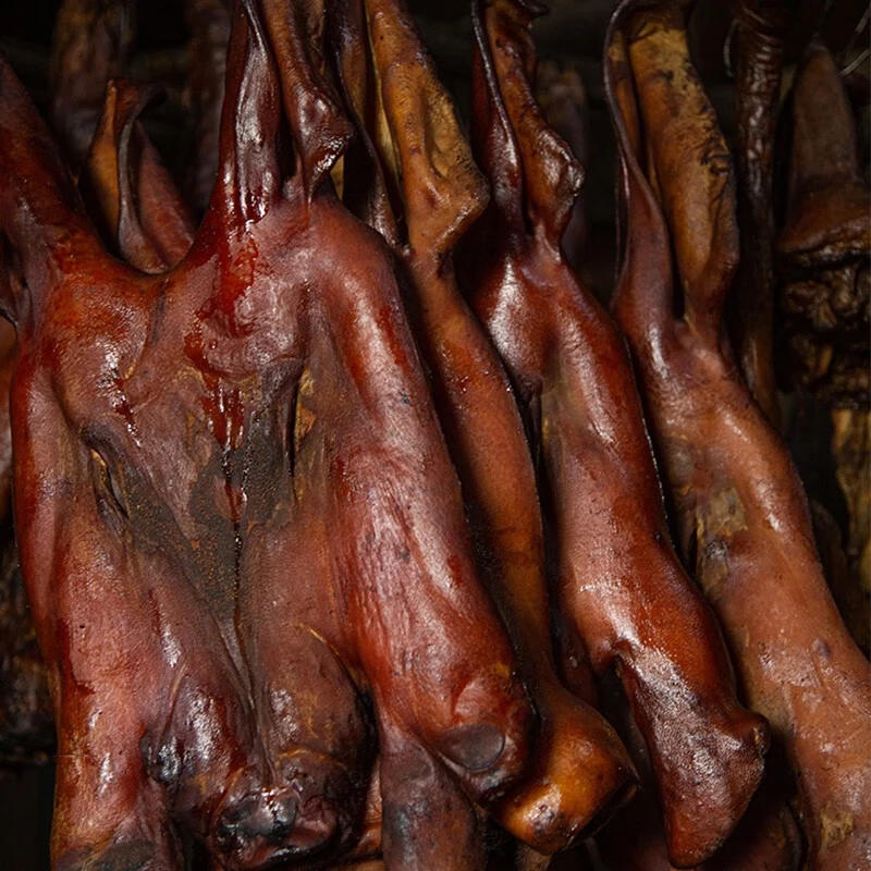 【腊猪头1斤】湖北恩施柴火烟熏腊猪头带耳朵带骨头不沾水可退