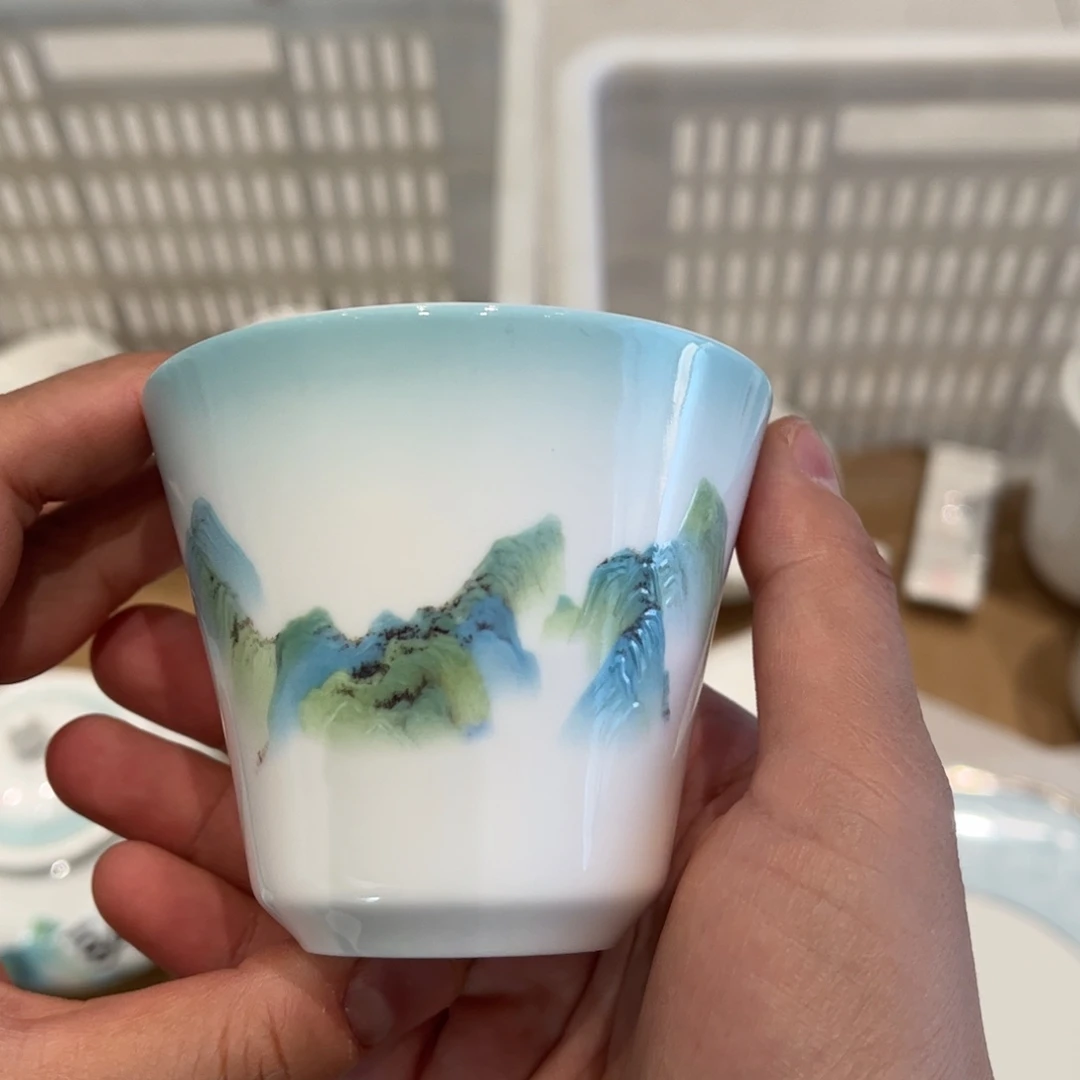 瓷片江山如画主人杯
