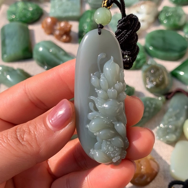 和田玉未镶嵌挂件
