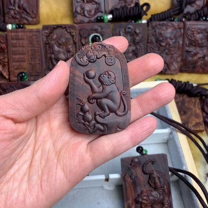 黄花梨/降香黄檀吊坠财**峰黄花梨黄花梨