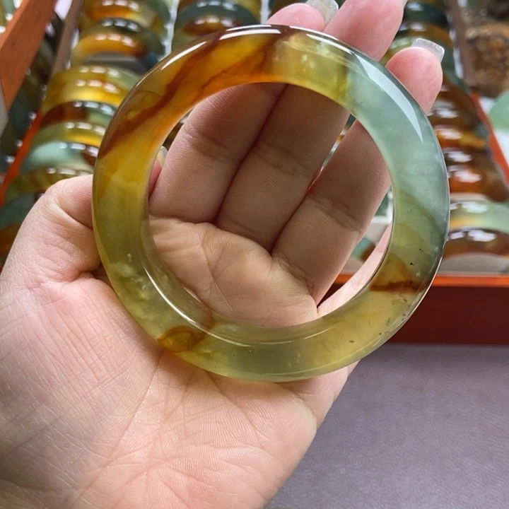 我***风蛇纹石玉未镶嵌手镯