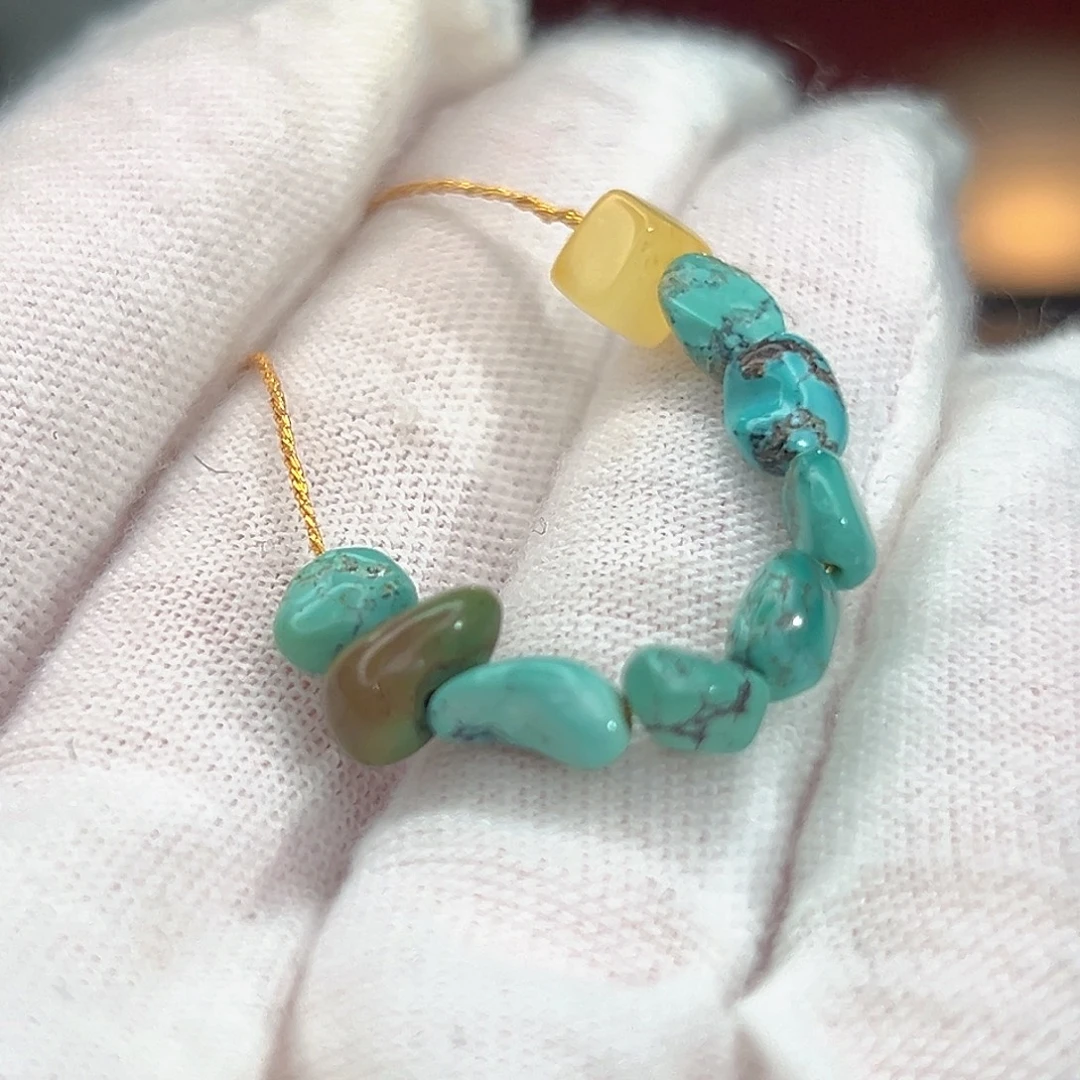 蜜蜡未镶嵌珠宝奇石