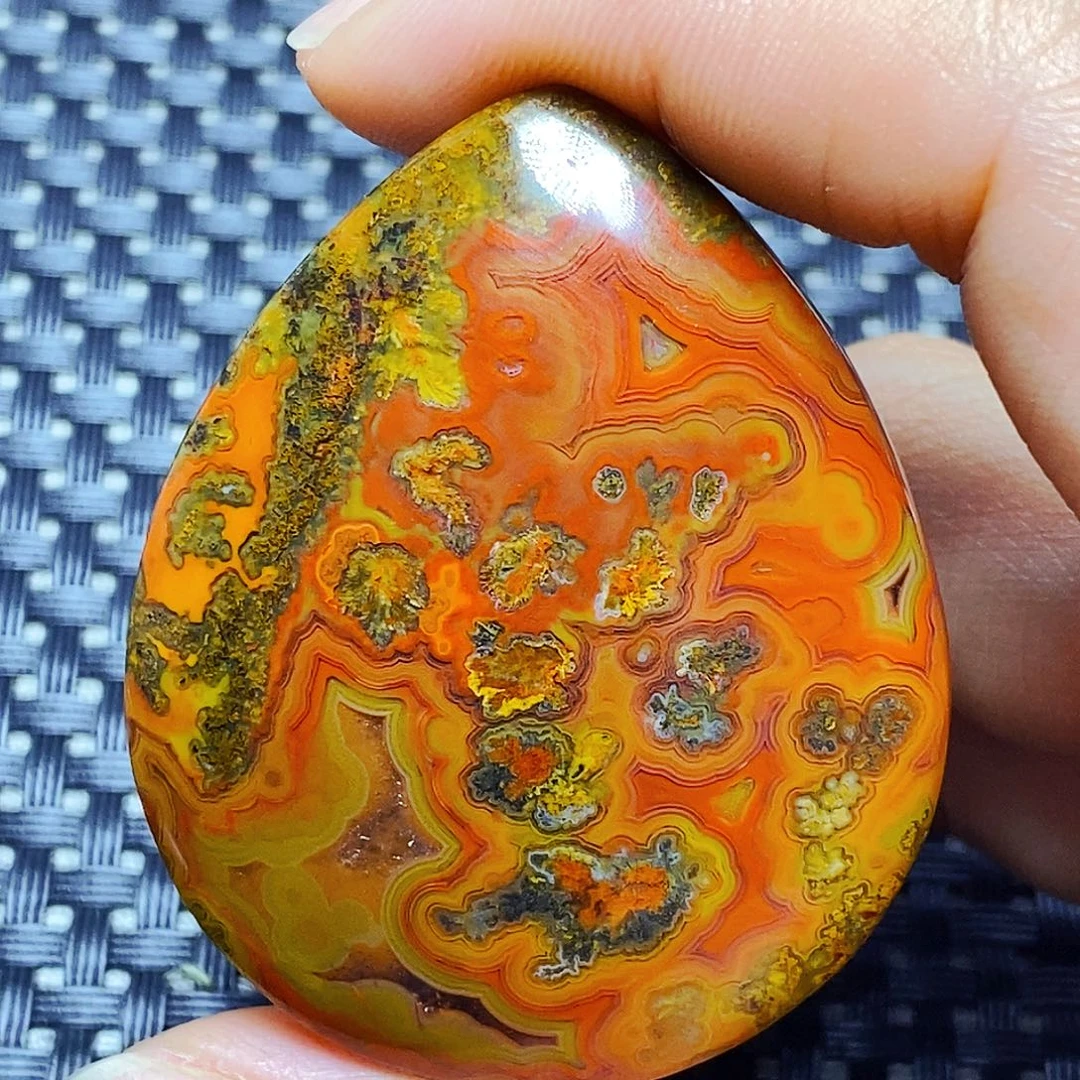 未镶嵌颈饰玛瑙/玉髓