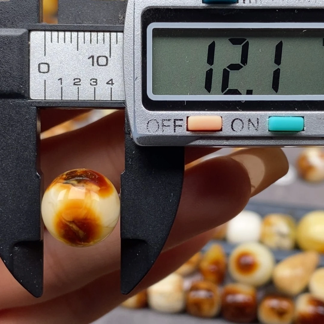 未镶嵌琥珀戒指圆珠