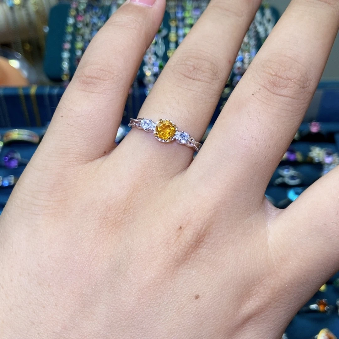 银S925镶嵌戒指黄晶