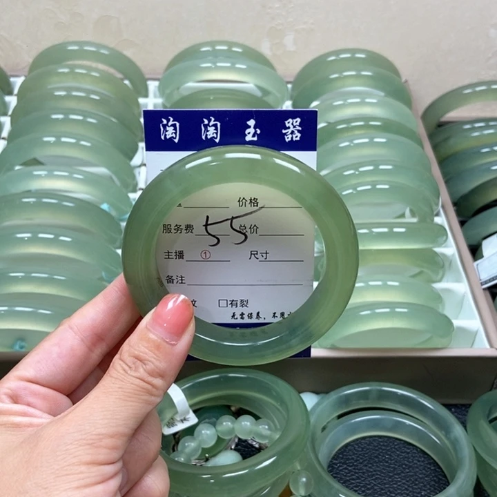 蛇纹石玉未镶嵌手镯用****0