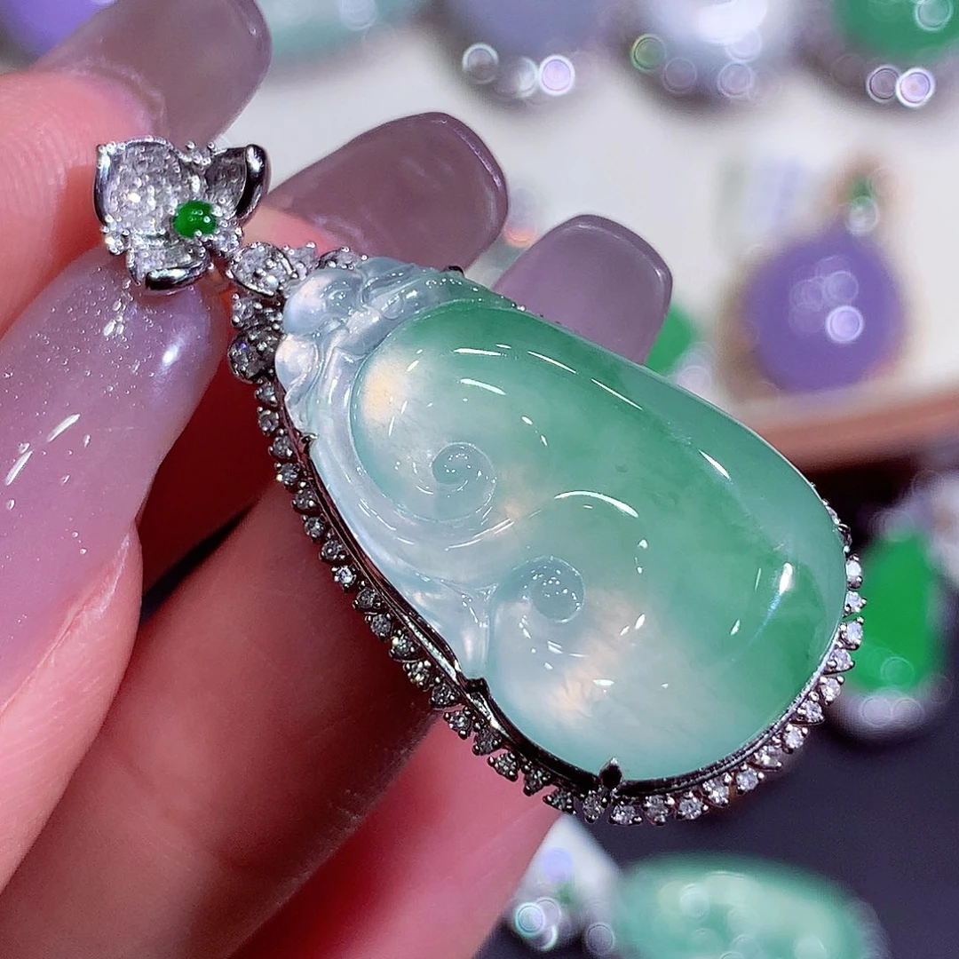 翡翠18K金镶嵌吊坠(不含链)