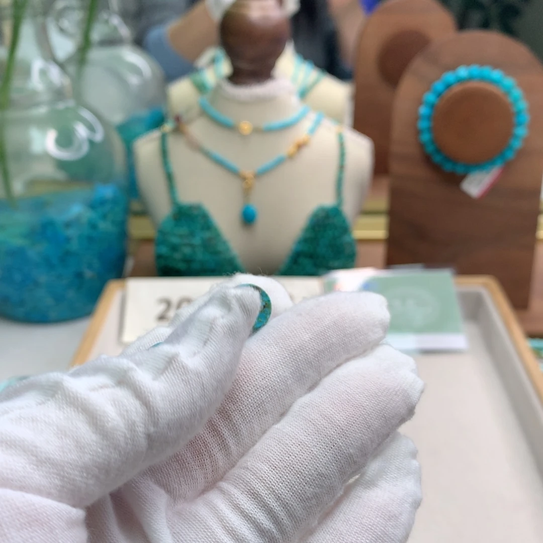 绿松石未镶嵌饰品