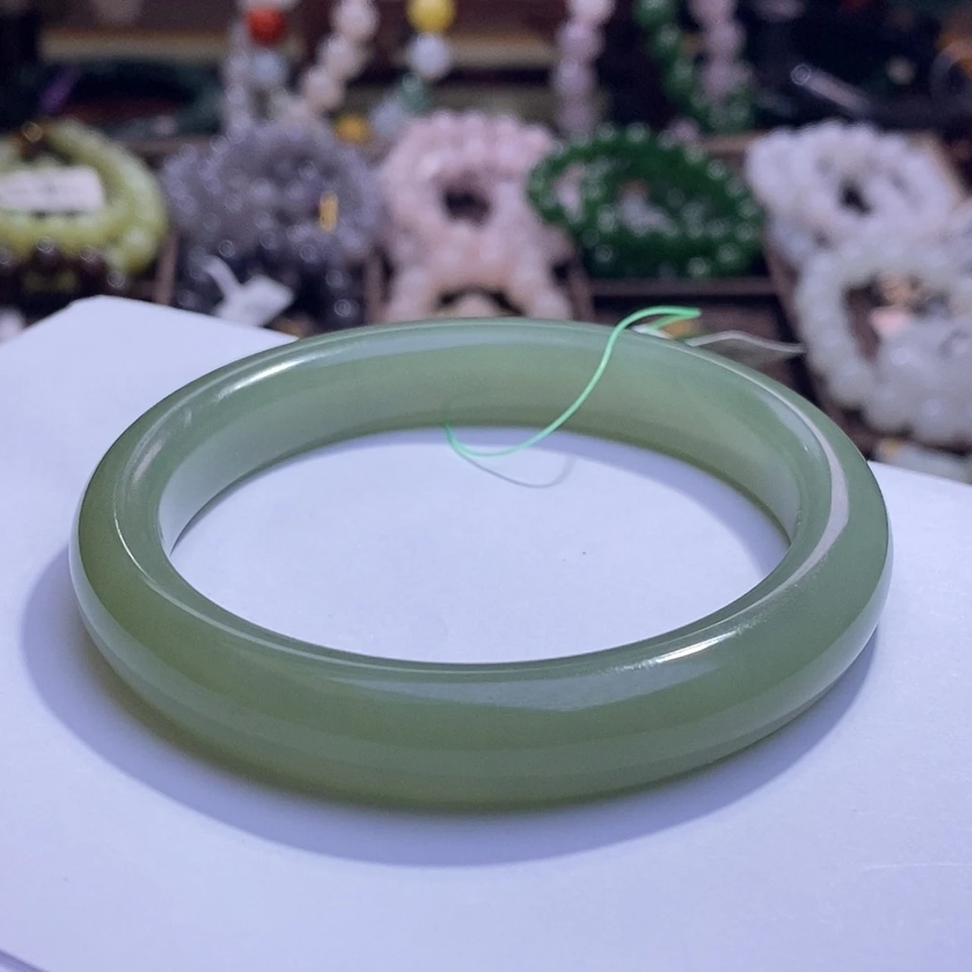 颈饰未镶嵌和田玉收藏级57.3冰晴水老矿料高冰湖水绿手镯