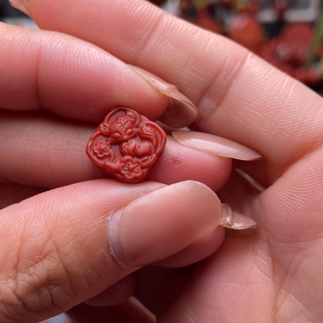 【闪购商品】南红玛瑙九尾狐未镶嵌头****晕