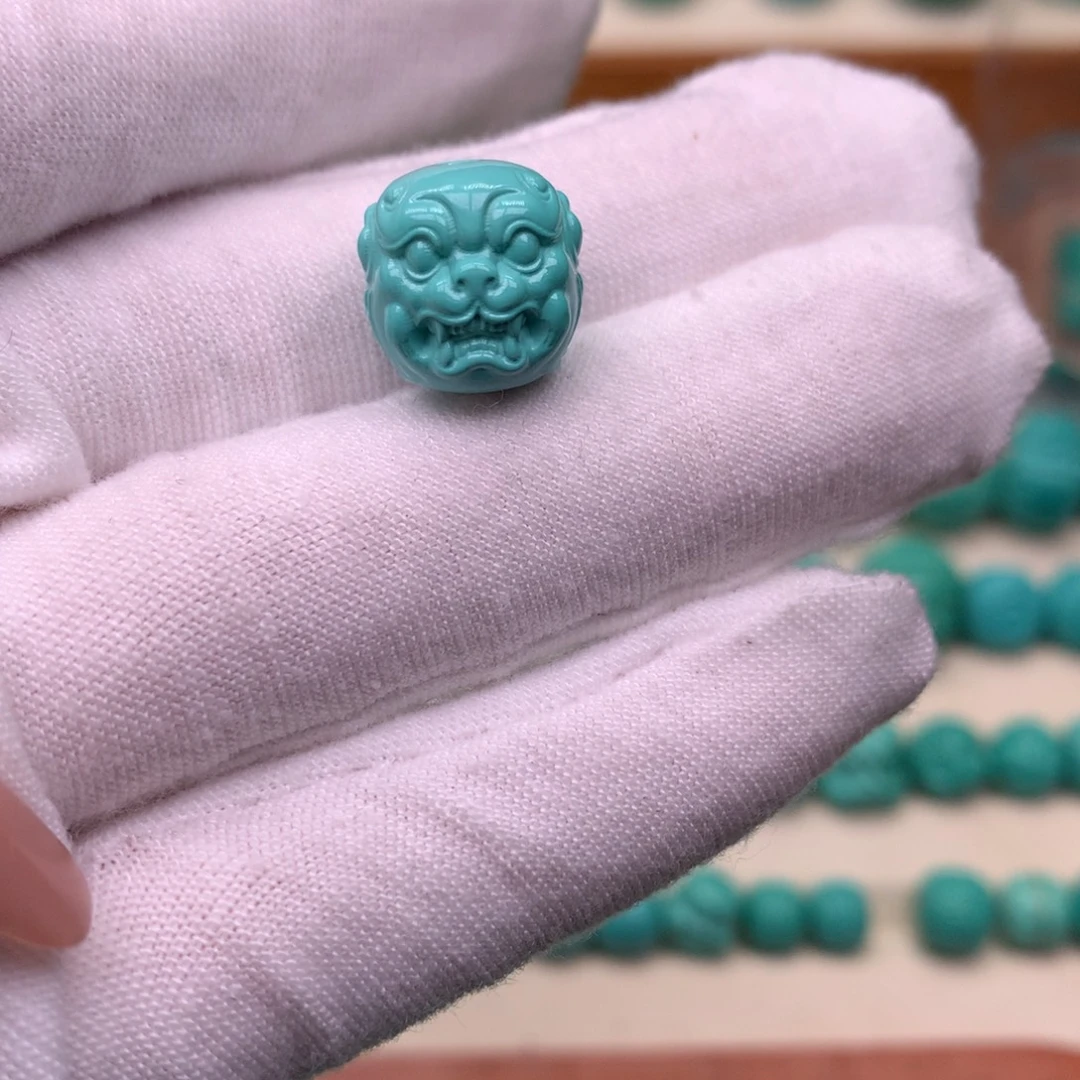 手工精工雕刻兽墩墩卡12.5*12.2