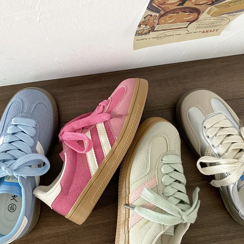 小众草莓熊粉色德训鞋女2024秋季新款百搭休闲鞋软底板鞋平底圆头