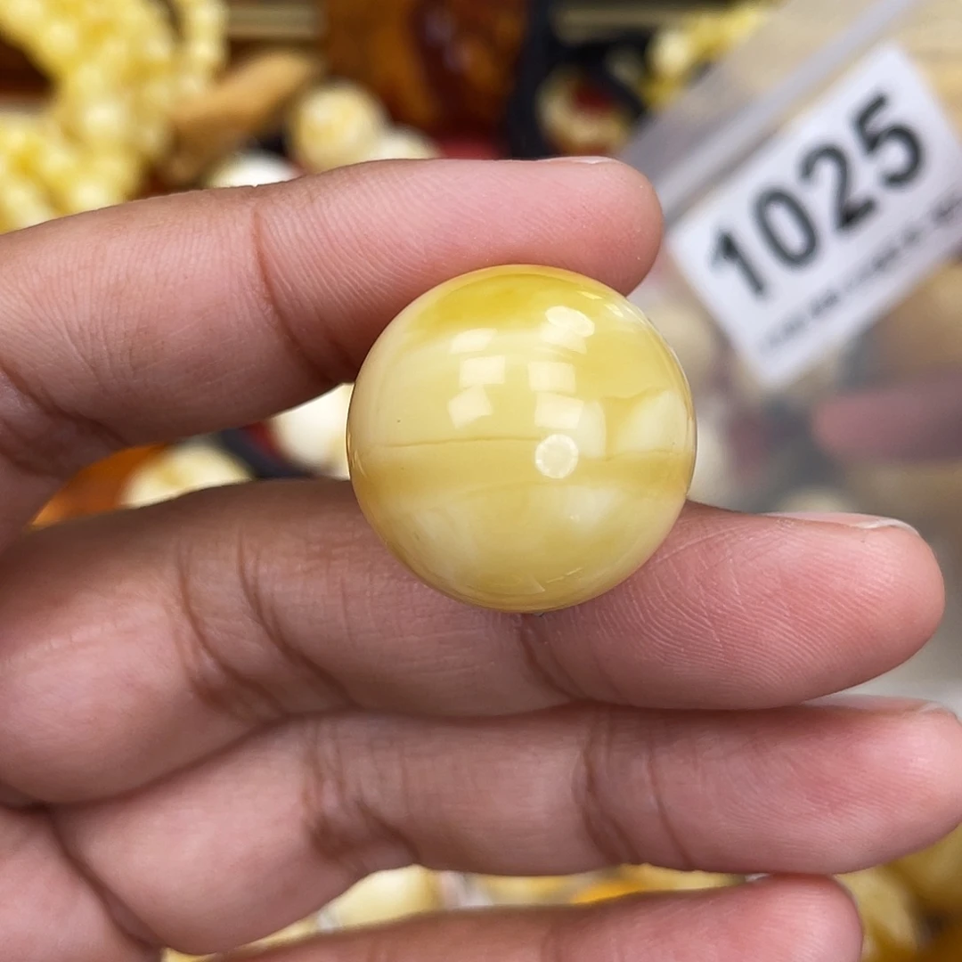 蜜蜡未镶嵌珠宝奇石22.3