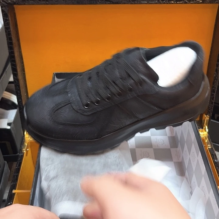 真皮用****238码稀有皮鞋