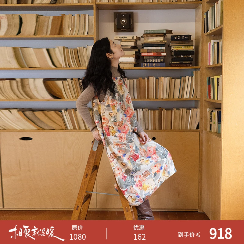 834朵/雨露麻艺术印花方领花苞无袖连衣裙女新款秋冬叠搭长裙