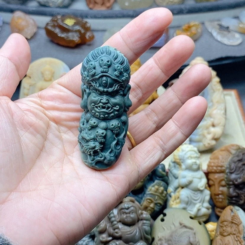 【闪购商品】定制石英质玉吊坠未镶嵌