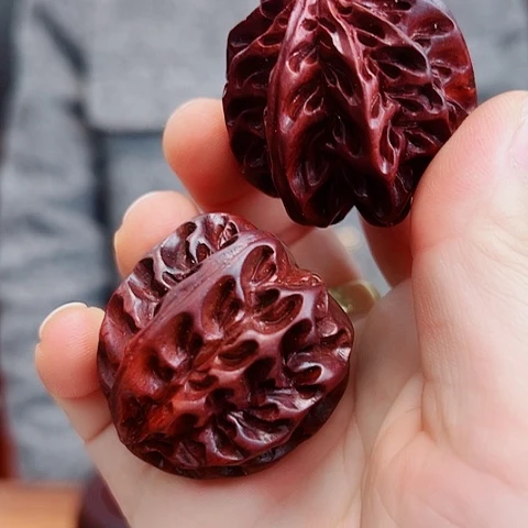 檀香紫檀（小叶紫檀）小叶紫檀核桃型保健球