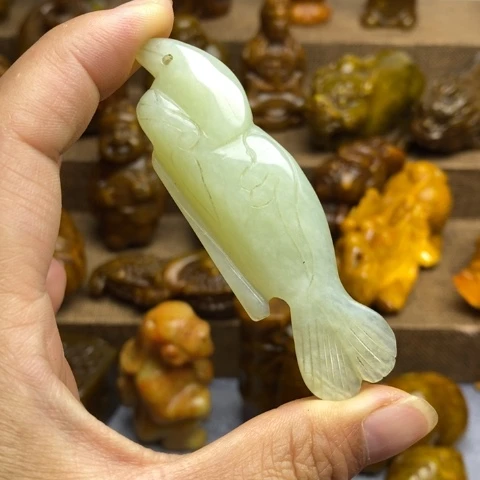 蛇纹石玉未镶嵌颈饰13