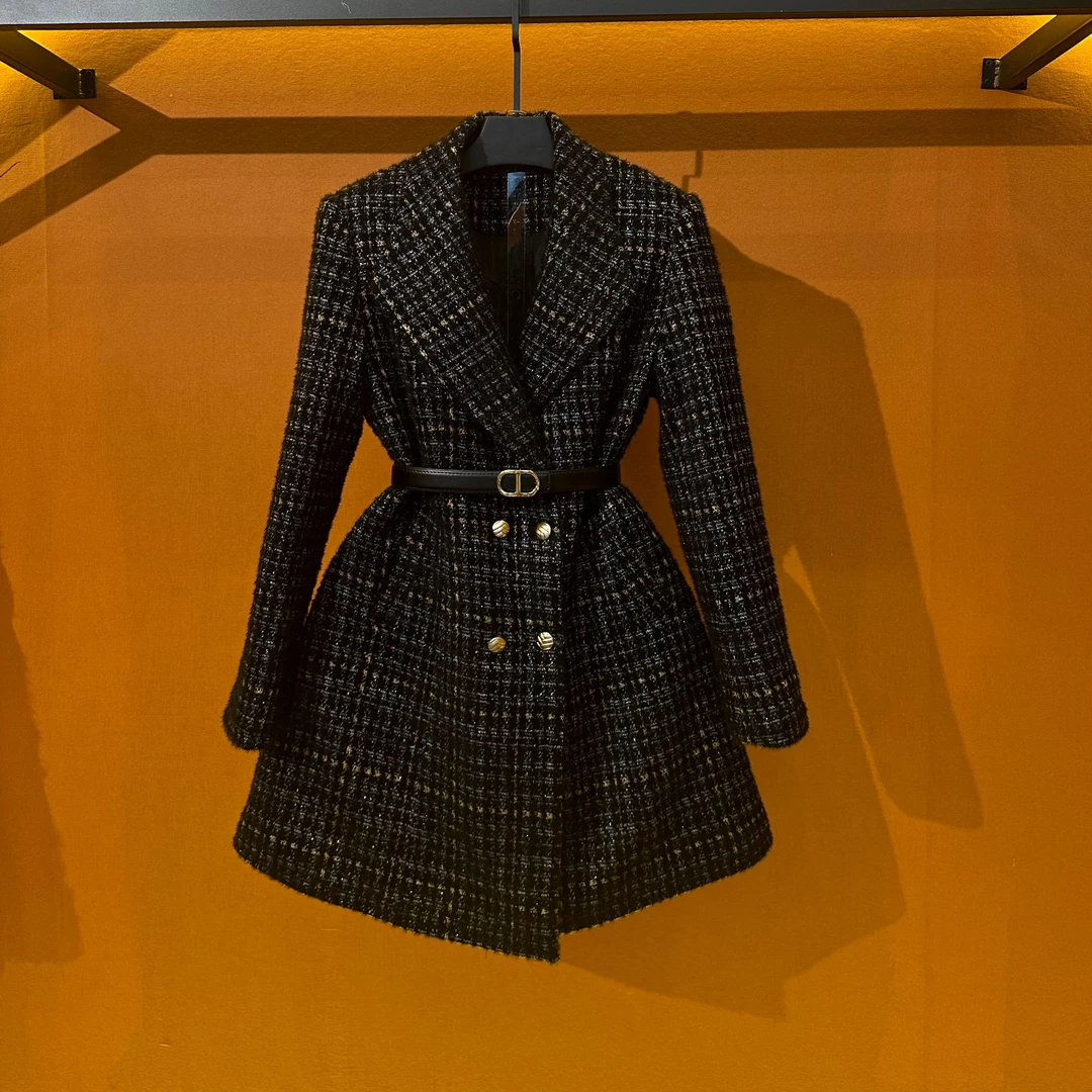 青青-2024冬季新款时尚设计师感名媛气质中长款大衣R8821