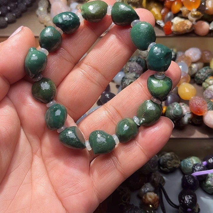 阿拉善彩玛瑙手串