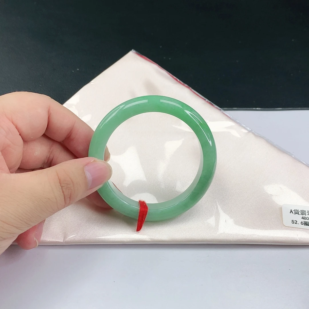 翡翠手镯未镶嵌翡翠198