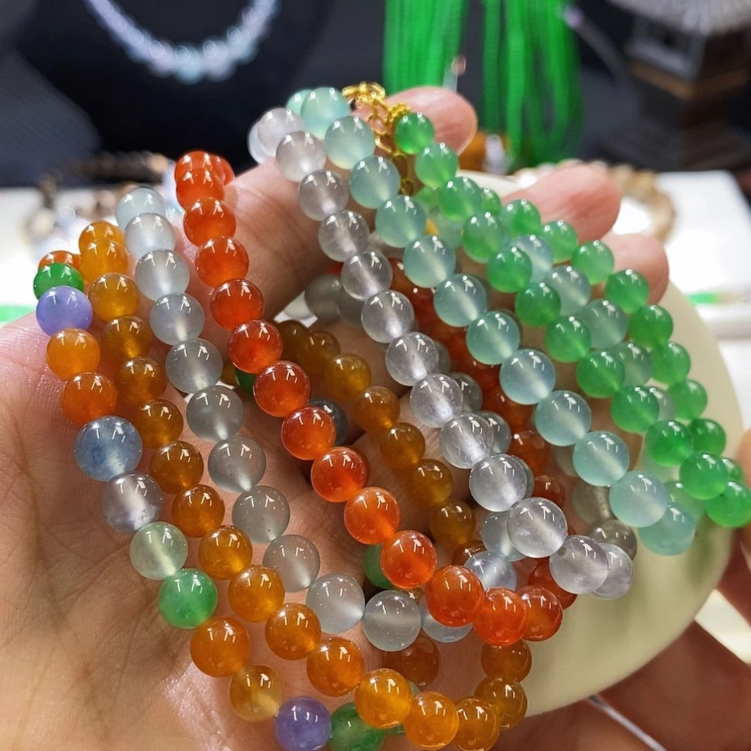 未镶嵌挂件翡翠多样发其一