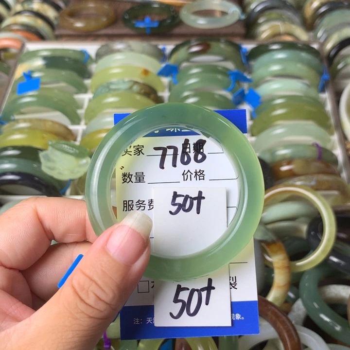 未镶嵌蛇纹石玉手镯7768