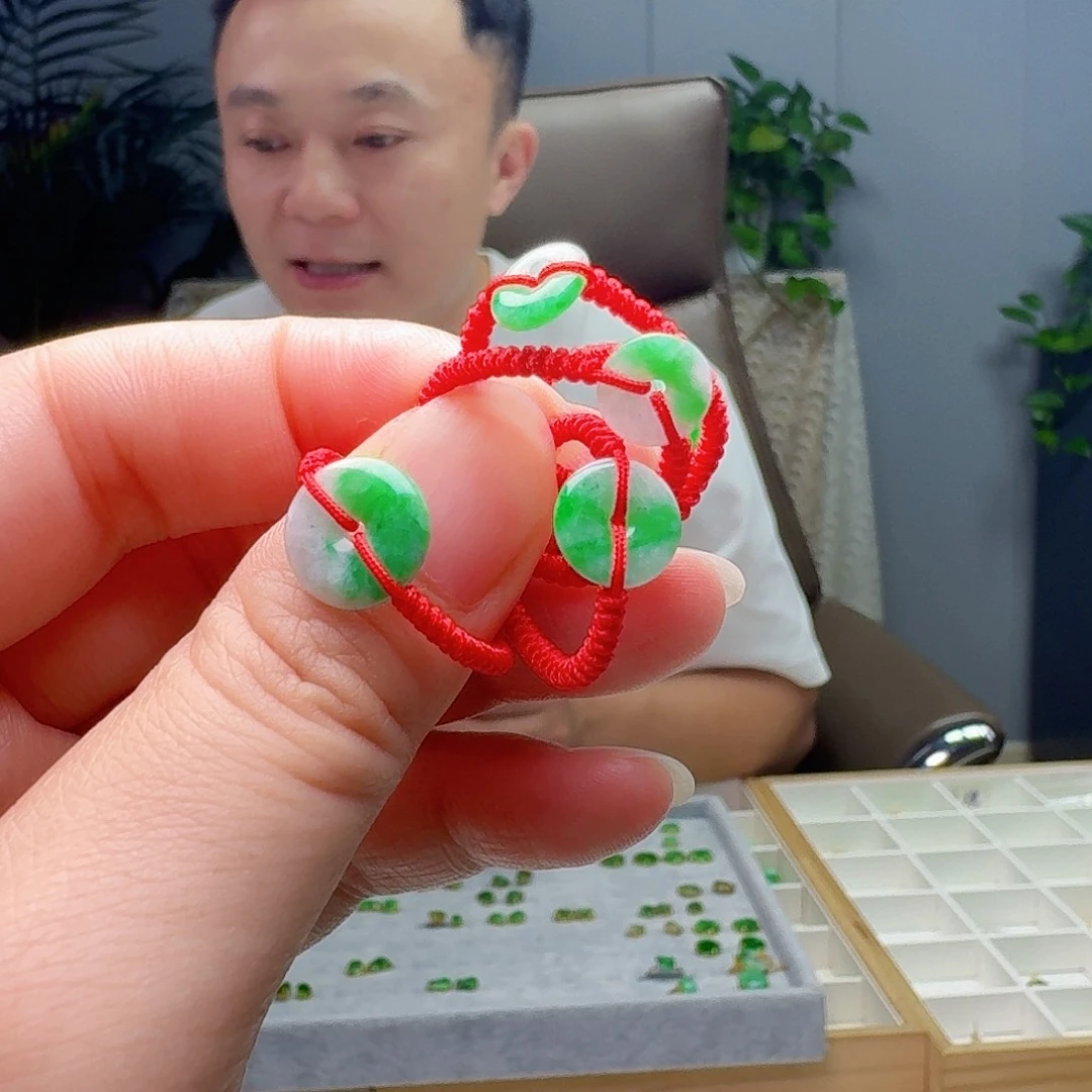 翡翠未镶嵌戒指多样性发货其一