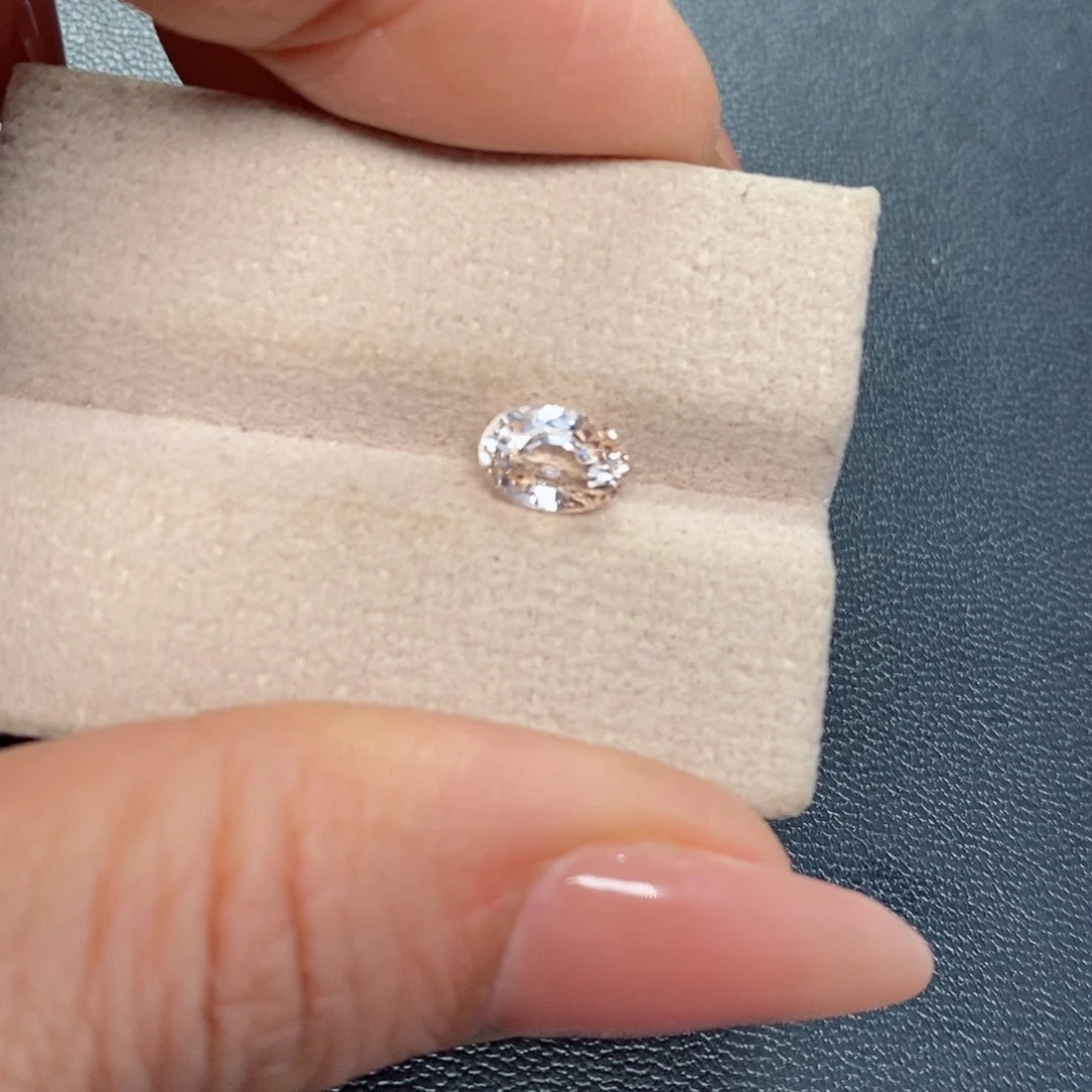 蓝宝石裸石未镶嵌1.39克拉