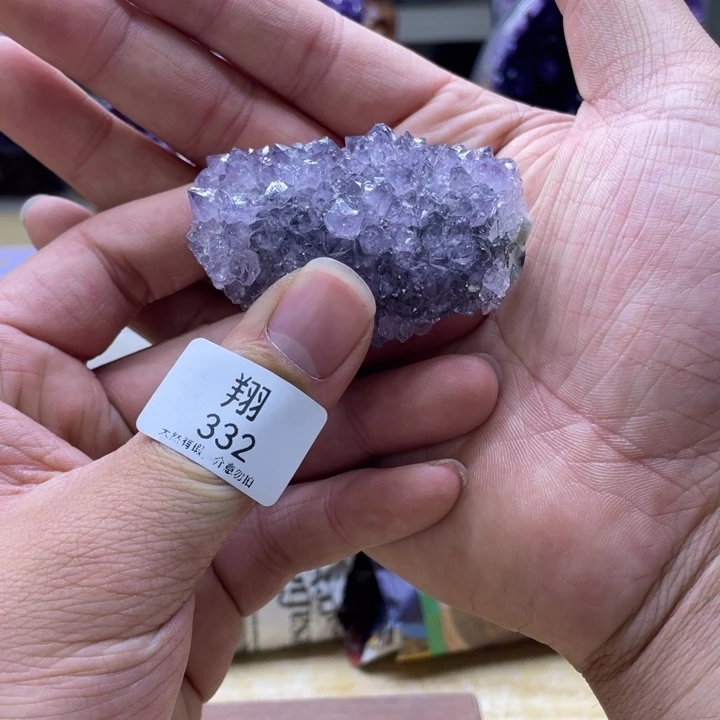 未镶嵌水晶大型摆件（非配饰）